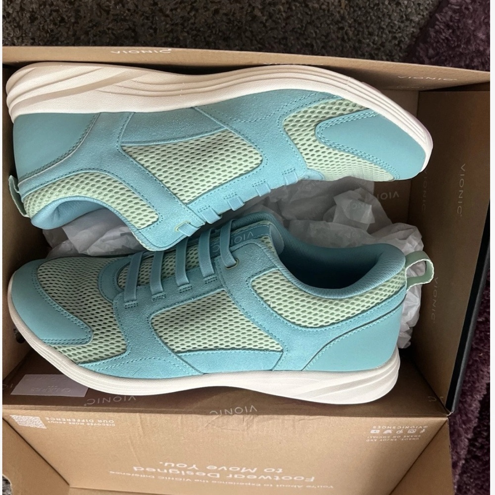 Vionic Aqua Athletic Shoes